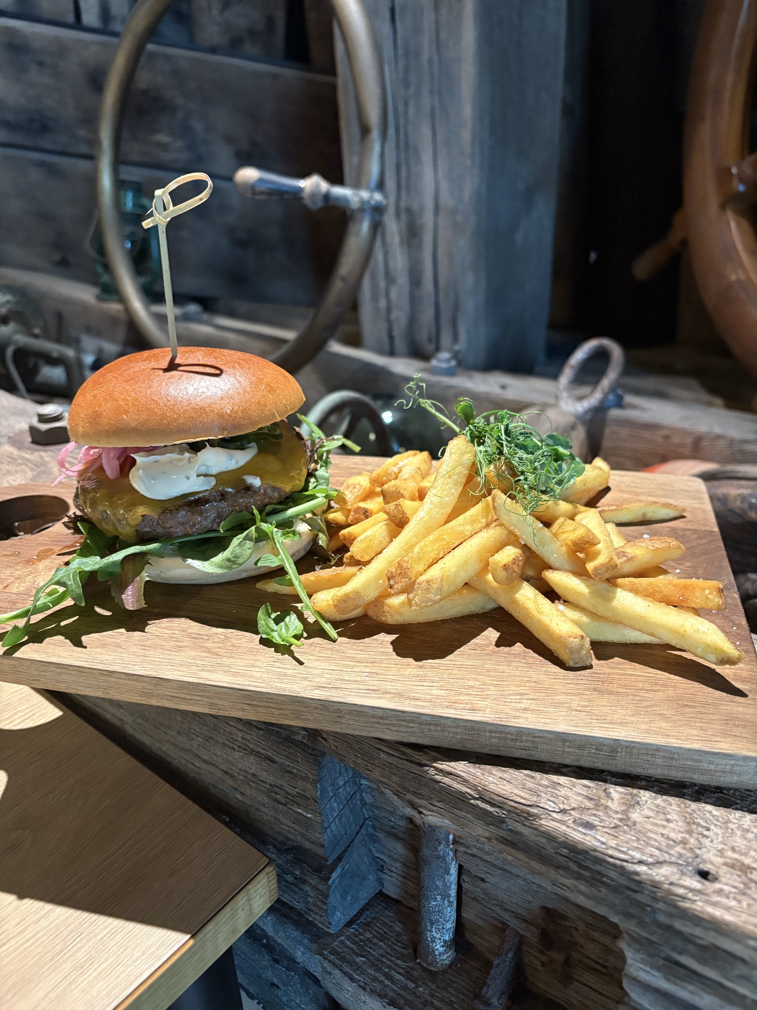 Burgermenu m/ fritter